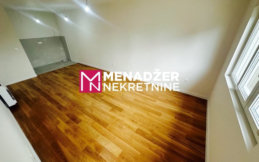 DVOSOBAN PRAZAN STAN 70 m2, GARAŽA ‘ CENTRAL POINT