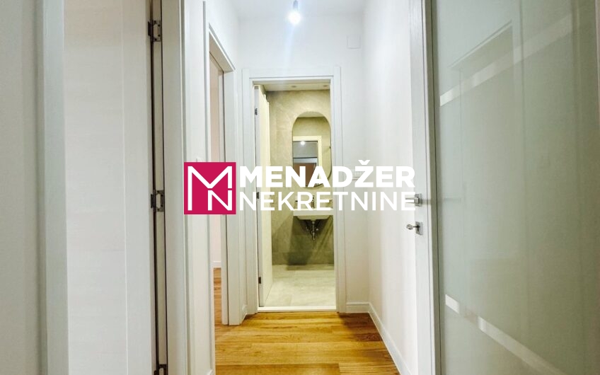 DVOSOBAN PRAZAN STAN 70 m2, GARAŽA ‘ CENTRAL POINT