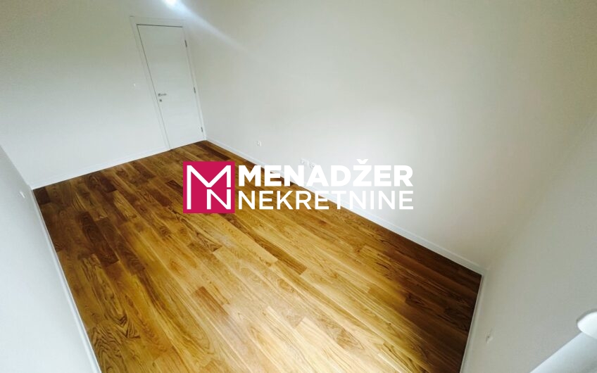 DVOSOBAN PRAZAN STAN 70 m2, GARAŽA ‘ CENTRAL POINT