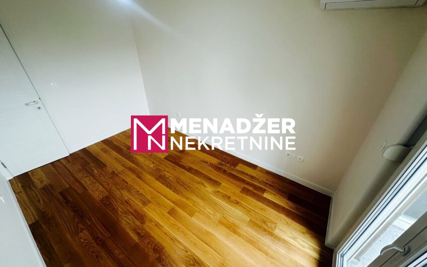 DVOSOBAN PRAZAN STAN 70 m2, GARAŽA ‘ CENTRAL POINT