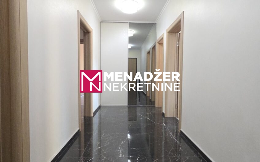 KUĆA 200 m2, PLAC 2 600 m2 – ROGAMI