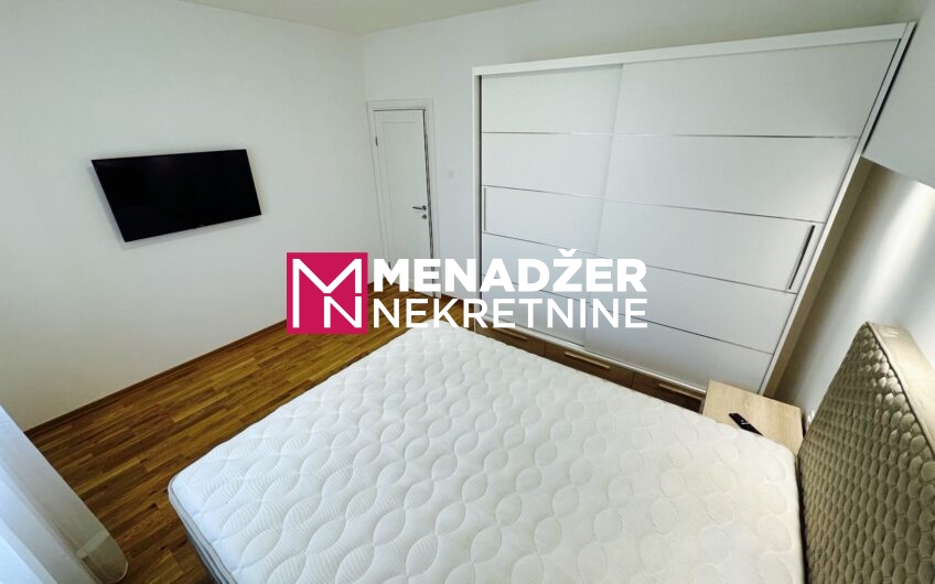 KUĆA NAMJEŠTENA 135 m2 – MURTOVINA