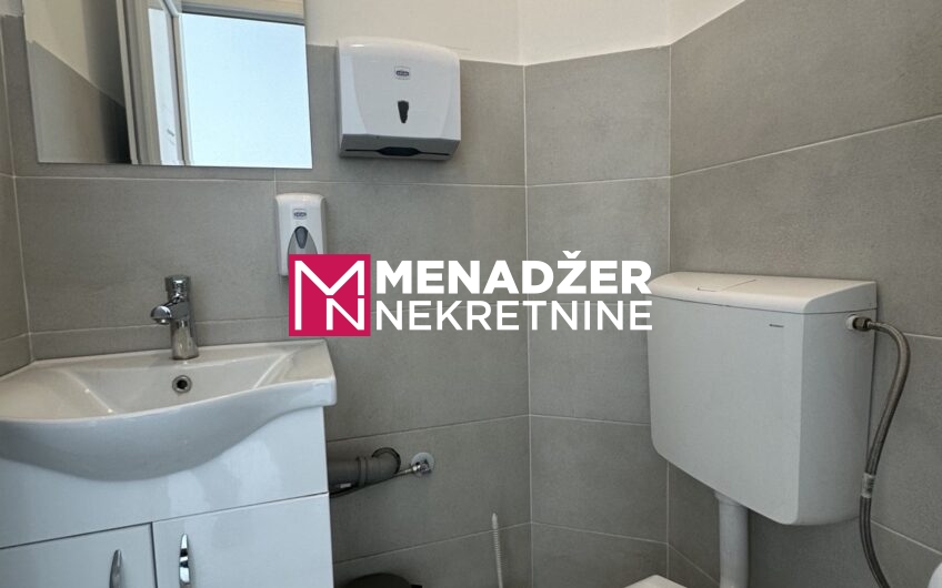 POSLOVNI PROSTOR 89 m2 – MASLINE