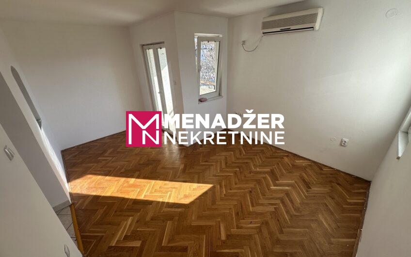 DVOSOBAN PRAZAN STAN 65 m2 – STARI AERODROM