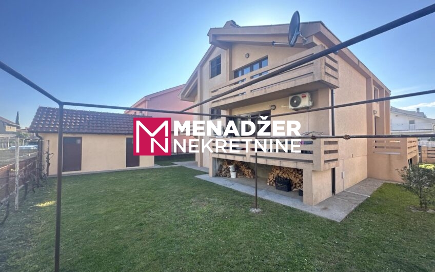 KUĆA 250 m2 , PLAC 480 m2 – STARI AERODROM