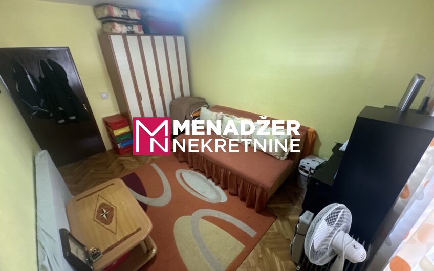 KUĆA 250 m2 , PLAC 480 m2 – STARI AERODROM