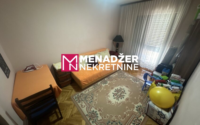 KUĆA 250 m2 , PLAC 480 m2 – STARI AERODROM