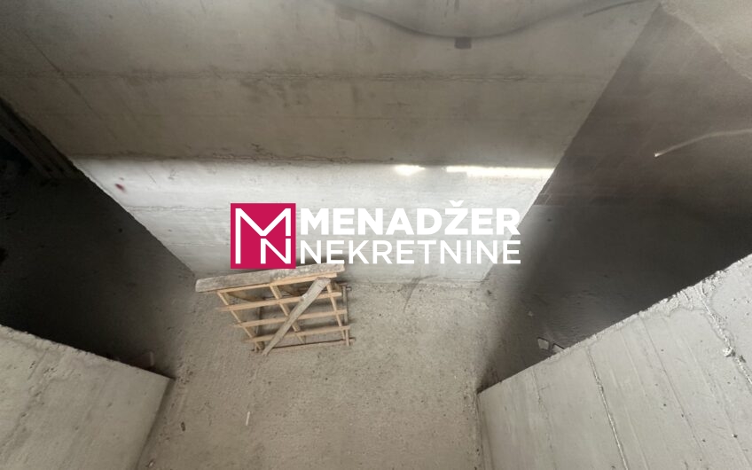 POSLOVNI PROSTOR 210 m2 ( 110 + 100 ) – DALMATINSKA