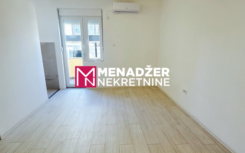 POSLOVNO – KANCELARIJSKI PROSTOR 61 m2 – CENTAR