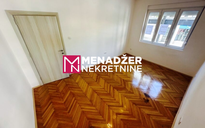 POSLOVNO – KANCELARIJSKI PROSTOR 61 m2 – CENTAR