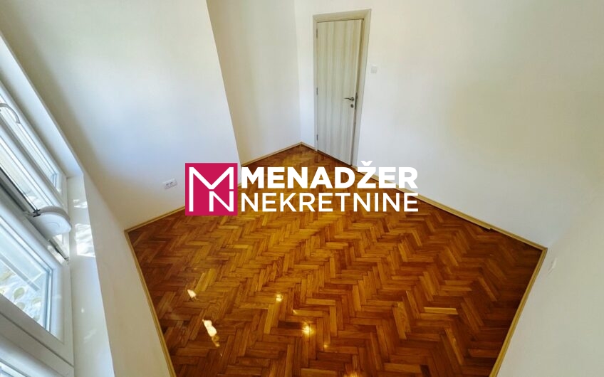 POSLOVNO – KANCELARIJSKI PROSTOR 61 m2 – CENTAR