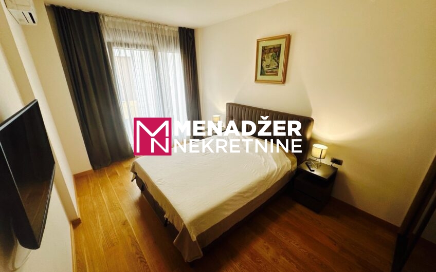 DVOSOBAN LUX NAMJEŠTEN STAN 75 m2, GARAŽA – PREKO MORAČE