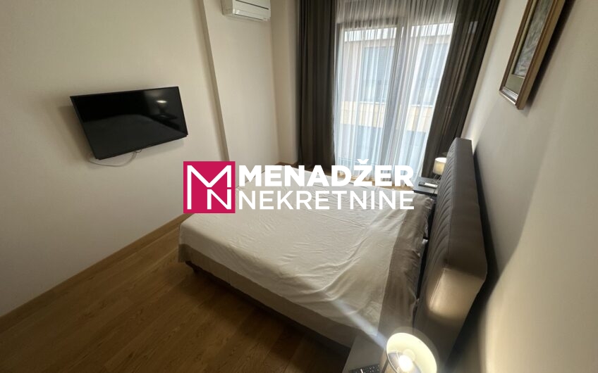 DVOSOBAN LUX NAMJEŠTEN STAN 75 m2, GARAŽA – PREKO MORAČE
