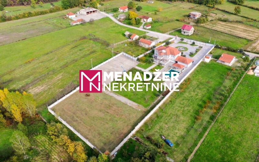 VILA 560 m2, PLAC 9 000 m2 – DANILOVGRAD