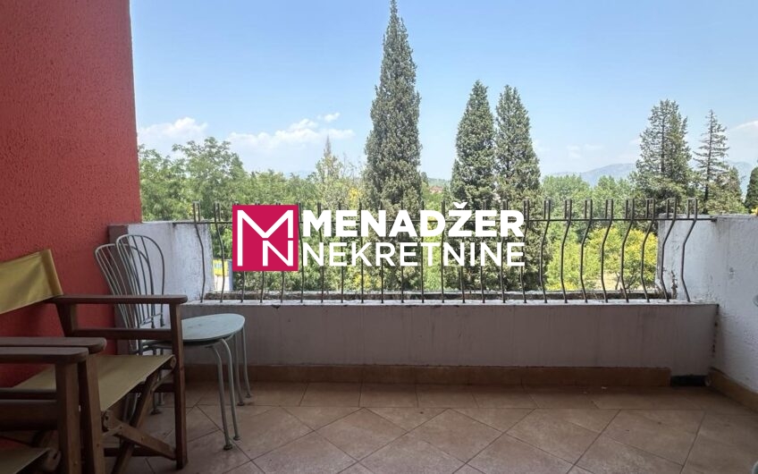 TROSOBAN NAMJEŠTEN STAN 90 m2 – CENTAR