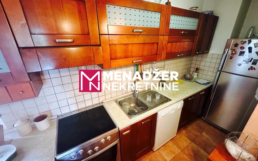 TROSOBAN NAMJEŠTEN STAN 90 m2 – CENTAR