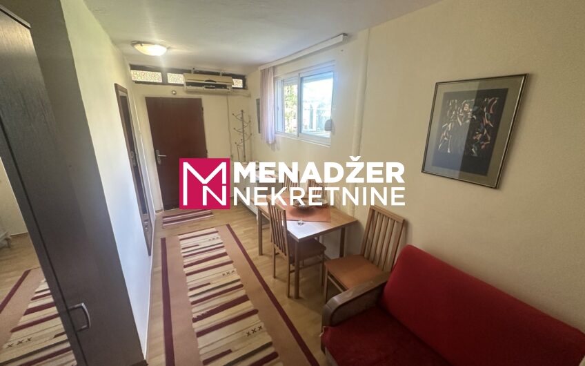 GARSONjERA 30 m2 – PREKO MORAČE