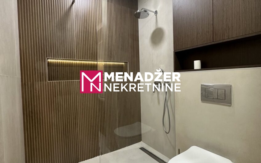 KUĆA NAMJEŠTENA 250 m2, PLAC 500 m2 – PREKO MORAČE