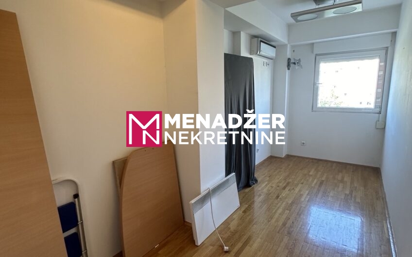 TROSOBAN NAMJEŠTEN STAN 93 m2 – CITY KVART