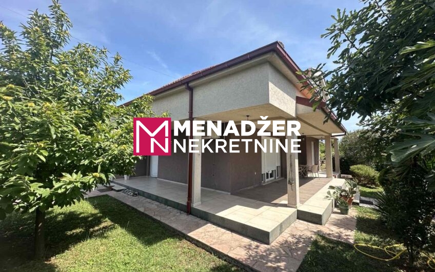 KUĆA NAMJEŠTENA 200 m2, PLAC 400 m2 – TOLOŠI