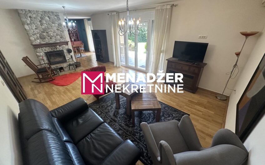 KUĆA NAMJEŠTENA 200 m2, PLAC 400 m2 – TOLOŠI