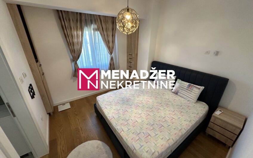 TROSOBAN LUX NAMJEŠTEN STAN 102 m2, GARAŽA – CENTAR