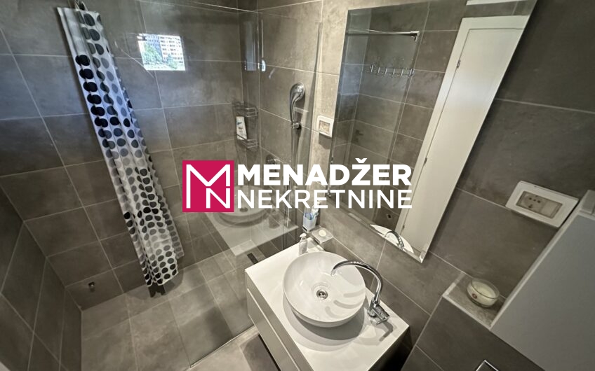 TROSOBAN LUX NAMJEŠTEN STAN 102 m2, GARAŽA – CENTAR