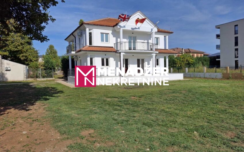 KUĆA 360 m2, PLAC 1 015 m2 – ZABJELO