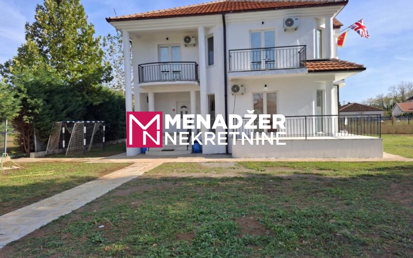 KUĆA 360 m2, PLAC 1 015 m2 – ZABJELO