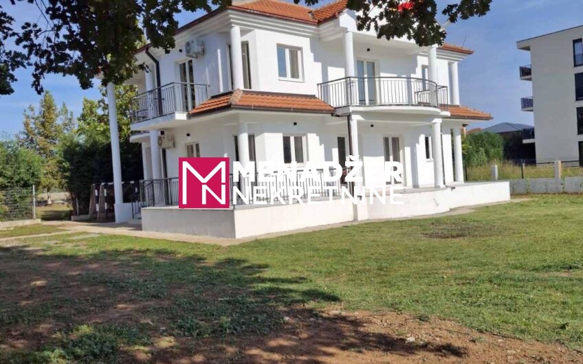 KUĆA 360 m2, PLAC 1 015 m2 – ZABJELO