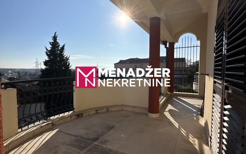 KUĆA NAMJEŠTENA 380 m2 – GORICA C