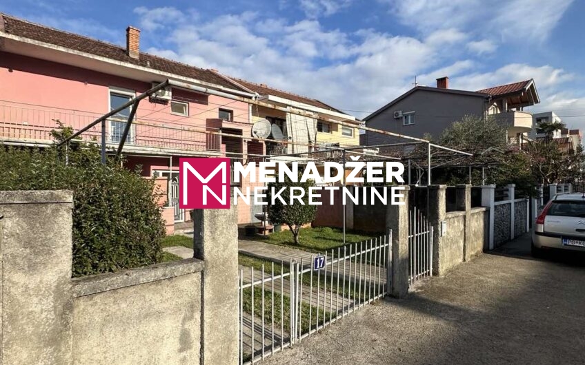 KUĆA 140 m2, PLAC 220 m2 – STARI AERODROM