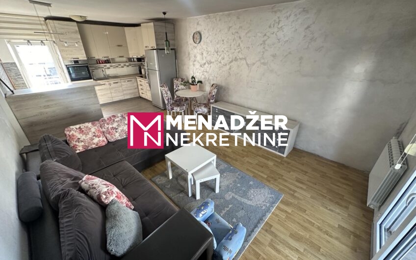 KUĆA 140 m2, PLAC 220 m2 – STARI AERODROM