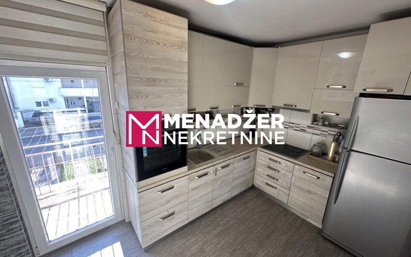 KUĆA 140 m2, PLAC 220 m2 – STARI AERODROM