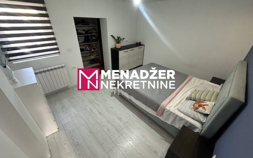 KUĆA 140 m2, PLAC 220 m2 – STARI AERODROM