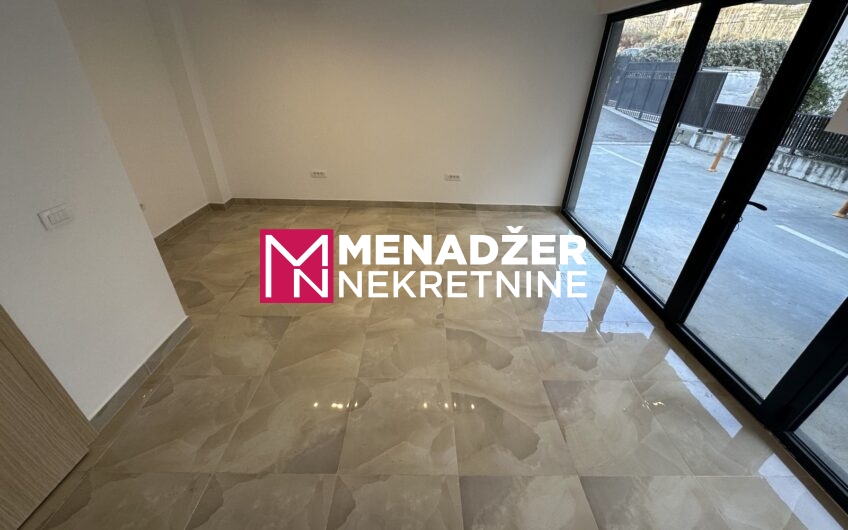 POSLOVNI PROSTOR 20 m2, PARKING – VEZIROV MOST