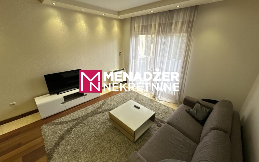 JEDNOSOBAN NAMJEŠTEN STAN 58 m2 – CENTAR