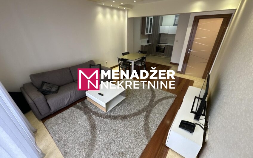 JEDNOSOBAN NAMJEŠTEN STAN 58 m2 – CENTAR