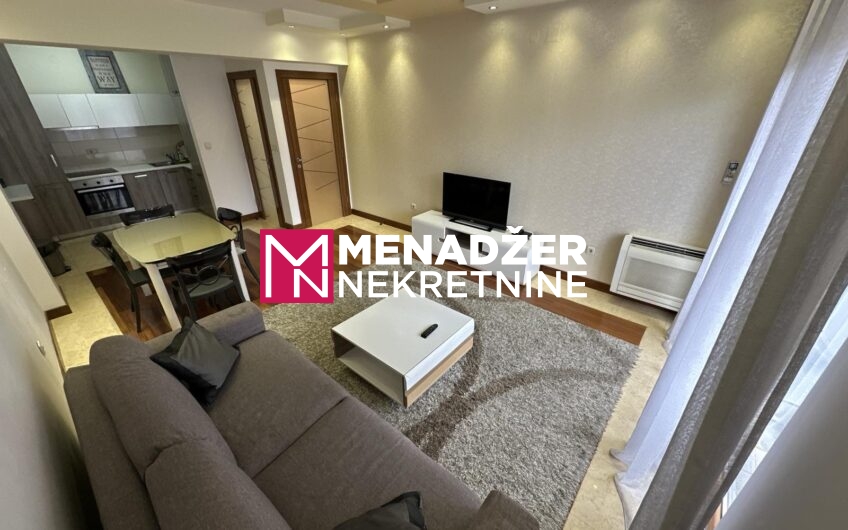 JEDNOSOBAN NAMJEŠTEN STAN 58 m2 – CENTAR