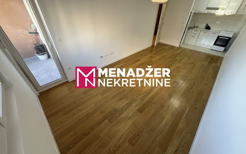DVOSOBAN PRAZAN STAN 70 m2, GARAŽA – CENTRAL POINT
