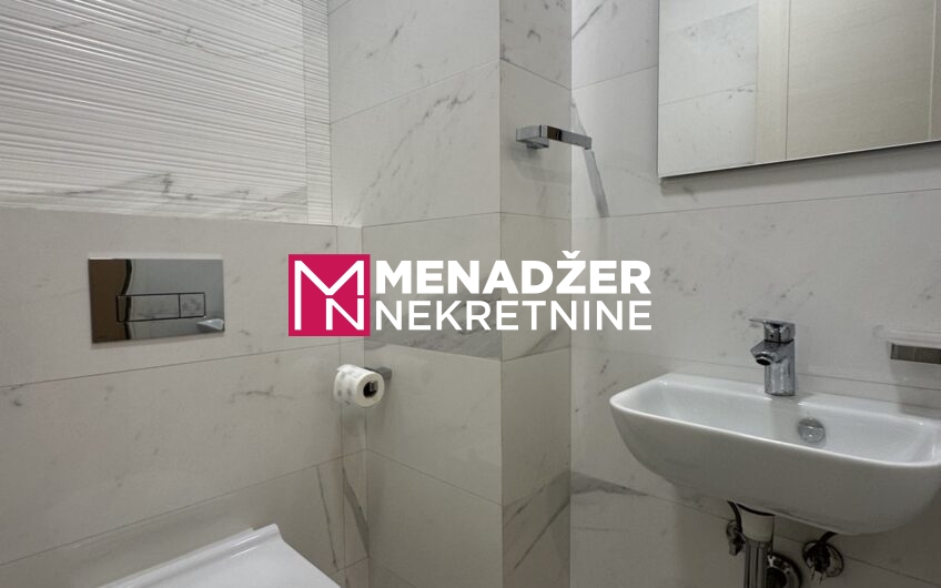 DVOSOBAN PRAZAN STAN 70 m2, GARAŽA – CENTRAL POINT