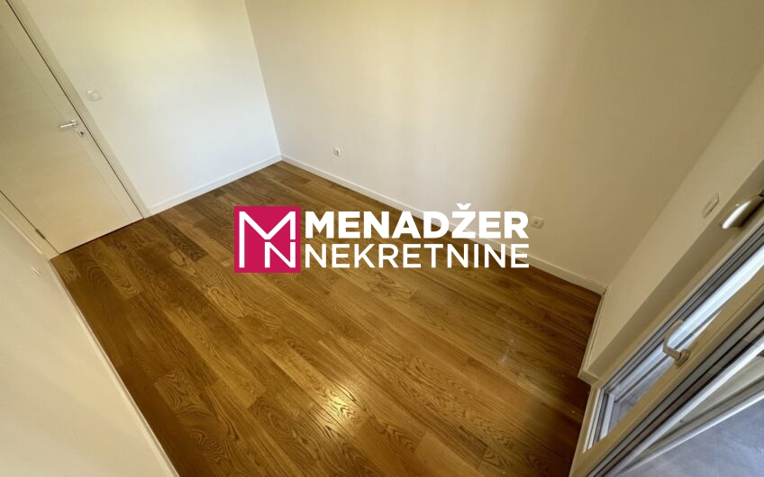 DVOSOBAN PRAZAN STAN 70 m2, GARAŽA – CENTRAL POINT