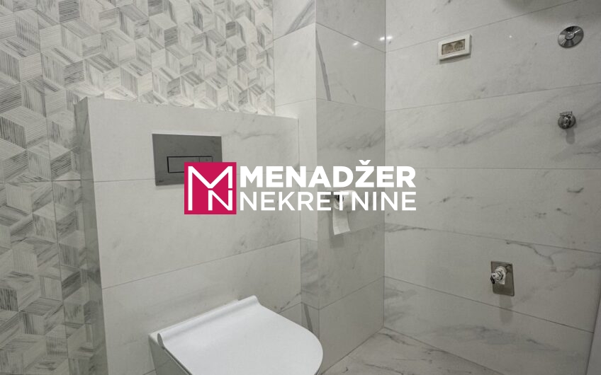 DVOSOBAN PRAZAN STAN 70 m2, GARAŽA – CENTRAL POINT