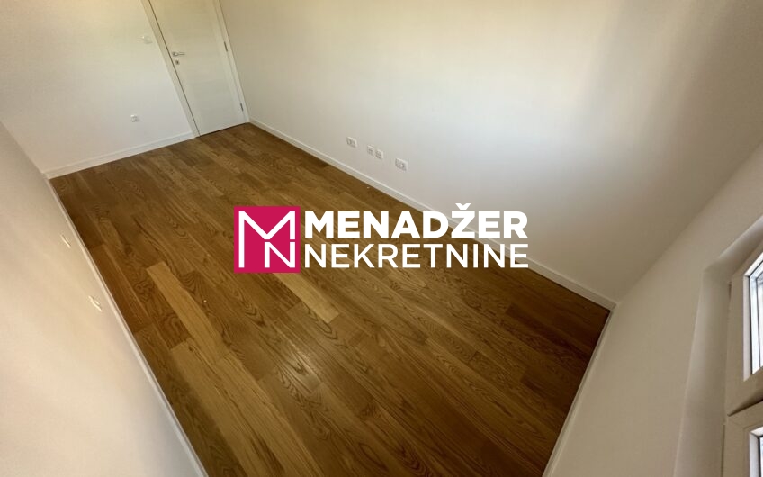 DVOSOBAN PRAZAN STAN 70 m2, GARAŽA – CENTRAL POINT