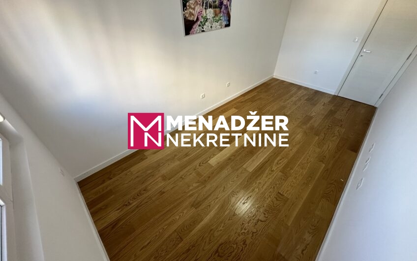 DVOSOBAN PRAZAN STAN 70 m2, GARAŽA – CENTRAL POINT