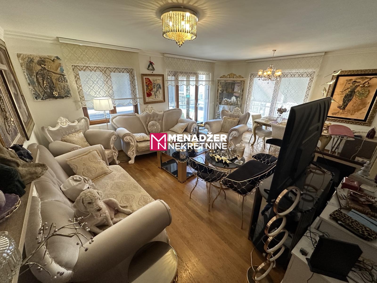 TROSOBAN STAN 120 m2, GARAŽA - TOLOŠKA ŠUMA