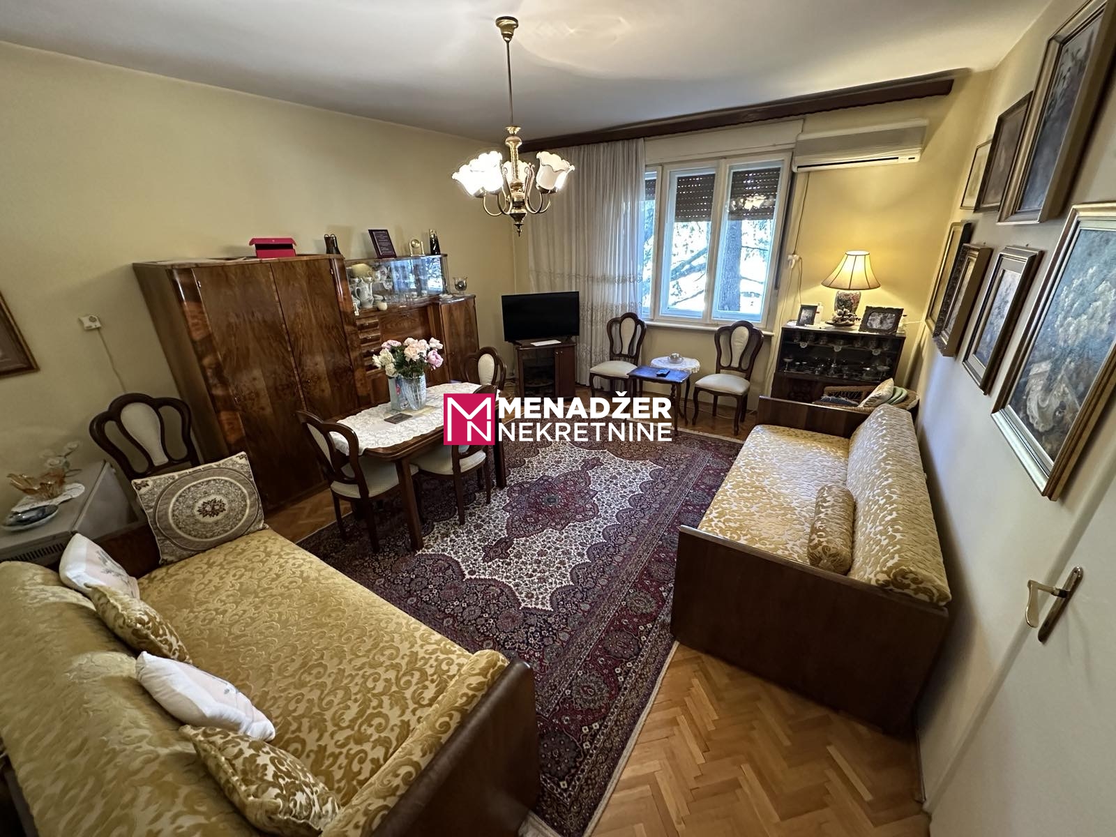 DVOSOBAN STAN 87 m2 - CENTAR