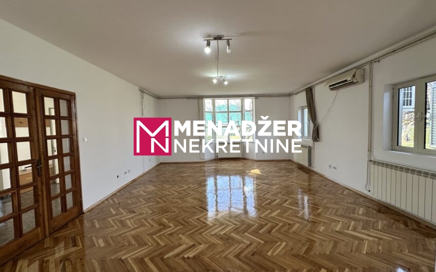 KUĆA 230 m2, PLAC 2 000 m2 – ZABJELO