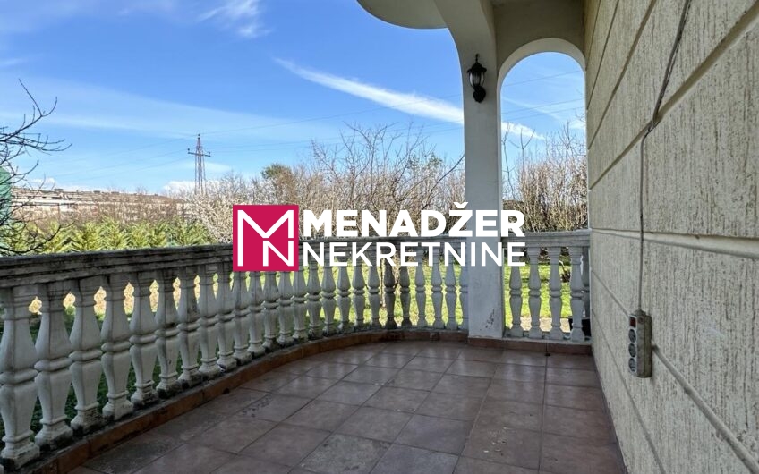 KUĆA 230 m2, PLAC 2 000 m2 – ZABJELO
