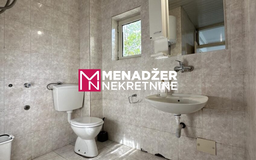 KUĆA 230 m2, PLAC 2 000 m2 – ZABJELO